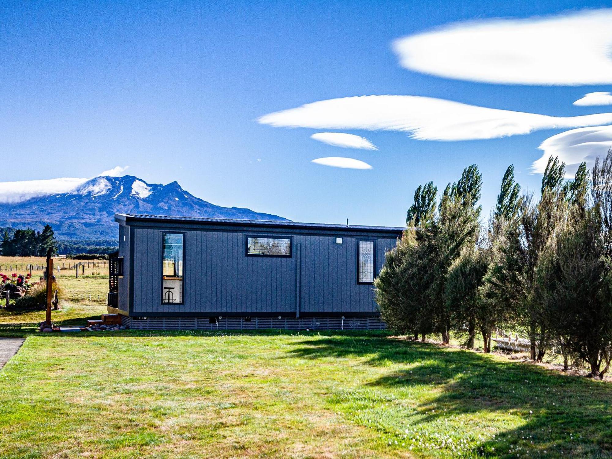Mangateitei Views - Rangataua Tiny Home Ohakune Exterior photo